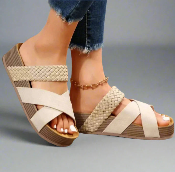 Soléa Slides – Luchtige, comfortabele slippers met een elegante touch