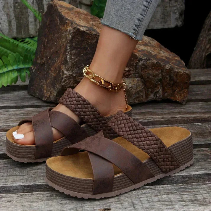 Soléa Slides – Luchtige, comfortabele slippers met een elegante touch